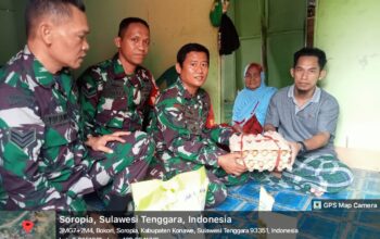 TNI Berbagi: Koramil 1417-12/Soropia Gelar Baksos Pangan untuk Warga Membutuhkan di Konawe
