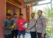 Salurkan Bantuan Peralatan Olahraga dan Keagamaan, Polres Sigi Ajak Tokoh Pemuda Desa Pesaku Jaga Kamtibmas