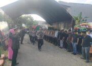 UPACARA PEMBERANGKATAN DAN PEMAKAMAN JENAZAH ALMARHUM BRIPDA MUH. RIZKI PERDANA DI DESA WATU, MARIORIWAWO, SOPPENG