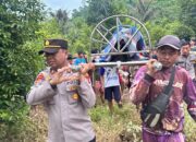 Polsek Toili Sigap, Evakuasi Mayat Kakek 70 Tahun Diduga Gantung Diri di Pohon Pala