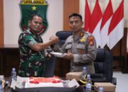 Momentum HUT ke-80 TNI, Kapolres Soppeng Perkuat Kebersamaan TNI–Polri