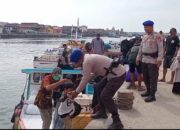 Sat Polair Sinjai Hadir di Tengah Warga : Patroli, Edukasi, dan Imbauan Keselamatan di Laut.