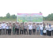 Polres Wajo Terhubung Langsung Secara Virtual dengan Wapres dan Kapolri, Sukseskan Penanaman Jagung Serentak Nasional 2025