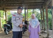 Bhabinkamtibmas Sambang Kunjungi Warga Sekaligus Lakukan Pendataan dan Pengawasan Orang Asing di Wilayah Binaan