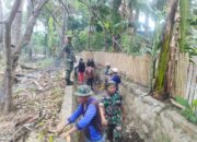 Koramil 1420-01/Panca Lautang Pimpin Karya Bakti Bersihkan Parit Utama Sidrap-Soppeng