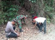 Babinsa Koramil 1420-05/Dua Pitue dan Kementerian Kehutanan Bersinergi, Patroli Ketat Batas Hutan Lindung di Sidrap