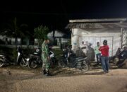 Sinergi Keamanan di Konawe: Babinsa Soropia dan Warga Watunggarandu Perkuat Patroli Malam