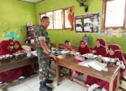 Babinsa Kodim 1420/Sidrap Kawal Penyaluran Makan Bergizi Gratis untuk 40.970 Penerima