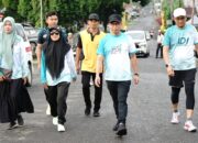 KABAG OPS POLRES SOPPENG WAKILI KAPOLRES SOPPENG DALAM GIAT RUN HUT IDI DI LAPANGAN LAPATAU