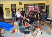 Polsek Sinjai Selatan di Back Up Tim Resmob Gerebek Judi Sabung Ayam, Pelaku Kabur Tinggalkan Barang Bukti.