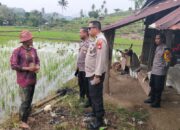 Kapolsek Alla Bersama Polisi RW Ajak Warga Bersinergi Cegah Gangguan Kamtibmas