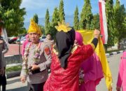 Tradisi Adat Kaili Sambut Langkah Pertama Irjen Endi Sutendi sebagai Kapolda Sulteng