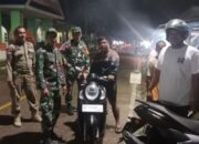 Wujudkan Wilayah Aman dan Tentram, Babinsa Koramil 1413-02/Pasarwajo Bersama Komduk Rutin Lakukan Patroli