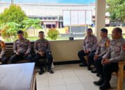 Kasat Binmas Polres Enrekang Berikan Arahan kepada Bhabinkamtibmas Polsek Enrekang untuk Tingkatkan Kinerja di Lapangan