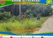 Karya Bakti Koramil 1417-03/Lambuya Bersihkan Jalan Poros Lambuya-Motaha