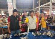 Pemantauan Harga Beras di Pasar Sentral Soppeng, Satgas Pangan Ajak Pedagang Jaga Stabilitas untuk Kepentingan Masyarakat