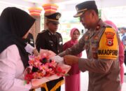Polres Tana Toraja Gelar Upacara Tradisi Wisuda Purna Bhakti sebagai Wujud Penghormatan Pengabdian Personel