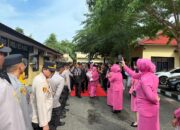 Kapolres Wajo Pimpin Wisuda Purnabakti, Hargai Pengabdian Personel Polres Wajo yang Pensiun