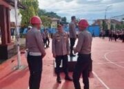 Usai Apel, Kapolres Sinjai Beri Pembinaan dan Motivasi Khusus kepada Personel yang Menjalani Hukuman Disiplin.