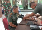 Kodim 1413/Buton Gelar Donor Darah dan Pemeriksaan Kesehatan Gratis Peringati Hari Juang TNI AD