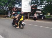 Polsek Lilirilau Intensifkan Pengaturan Lalu Lintas Pagi, Kapolres Soppeng: “Wujud Kehadiran Polisi untuk Masyarakat”