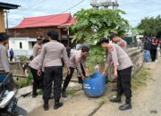 Polres Wajo Turut Sukseskan Karya Bakti Hari Juang TNI AD di Pasar Mini Sengkang