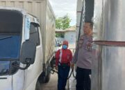 Pastikan BBM Tepat Sasaran, Kapolsek Pammana Lakukan Pengawasan SPBU Jelang Nataru