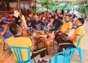 Kapolsek Alla Pimpin Kegiatan Sambang Kunjung untuk Jaga Kamtibmas