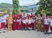 Hari Pertama Belajar Usai Libur Nataru, Polantas Banggai Sapa Sekolah