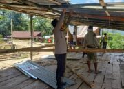 Bhabinkamtibmas Bonggakaradeng Bangun Kebersamaan Lewat Gotong Royong Bersama Warga