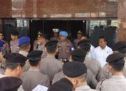 Meskipun Hujan, Tak Surutkan Semangat Polres Sinjai Tetap Gelar Apel Pimpinan, Dipimpin Wakapolres.