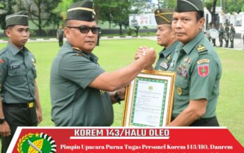 Pimpin Upacara dan Tradisi Purna Tugas Personel Korem 143/HO, Danrem 143/Halu Oleo : Purna tugas bukanlah akhir dari pengabdian