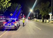 Sat Lantas Polres Sinjai Gelar Blue Light Patrol, Tingkatkan Keamanan di Jalan.