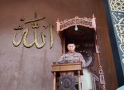 Kapolres Tana Toraja Sampaikan Pesan Kamtibmas dalam Khutbah Jumat di Masjid Raya Makale