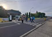 Polsek Lilirilau Laksanakan Pengaturan Lalu Lintas Pagi di Depan SMAN 2 Soppeng