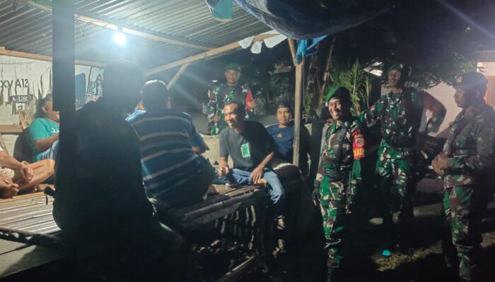 Koramil 1413-04/Mawasangka Gelar Patroli Bersama Komponen Pendukung di Desa Langkomu