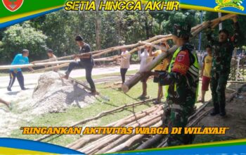 Tingkatkan Ekonomi Desa, Babinsa Koramil Soropia Bahu-Membahu Bangun Warung Sembako Warga