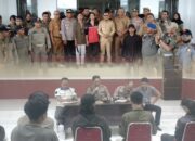 Personel Polres Buton Amankan Aksi Unjuk Rasa di Buton, Ini Tuntutannya