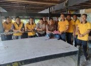 Personel Polsek Maiwa Jenguk Dua Rekan yang Sedang Sakit