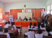 Wujud Kepedulian terhadap Pendidikan, Kapolres Sigi Dampingi Wakapolda Sulteng dan Wakil Ketua MPR RI Kunjungi SD Inpres Balumpewa