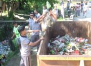 Polres Wajo Komitmen Jaga Kebersihan Lingkungan Melalui Kegiatan Kurvey Bersama Personel