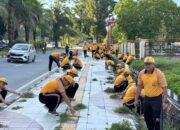 Tindak Lanjuti Arahan Presiden Prabowo, Polda Sultra Gelar Korve Serentak Bersihkan Lingkungan Mako