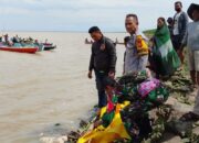 Mayat Tanpa Kepala Ditemukan Terapung di Pesisir Danau Tempe, Polisi Lakukan Olah TKP