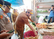 Antisipasi Kenaikan Harga Pangan Jelang Ramadhan, Bupati dan Kapolres Buton Sidak Pasar Di Pasarwajo