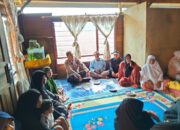 Wujud Empati dan Bela Sungkawa, Kapolsek Alla dan Personel Polsek Alla Melayat ke Rumah Duka