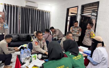 Jaga Kebugaran Anggota, Sidokkes Polres Konawe Utara Gelar Program “Goes To Polsek” di Lasolo