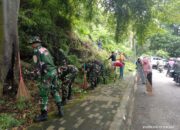 Kepedulian Nyata Kodim 1413/Buton Bersama Polri dan Warga Bersihkan Lingkungan Keraton Buton