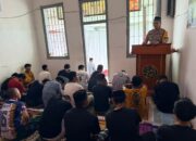 Kapolres Tator Jadi Khatib Jumat di Rutan Makale, Beri Motivasi Bagi Tahanan