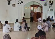 Safari Jumat Keliling, Sat Binmas Polres Buton Ingatkan Warga Untuk Tingkatkan Kewaspadaan