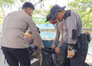 Ciptakan Lingkungan Asri, Polres Buton Lakukan Sapu Bersih di Fasilitas Publik